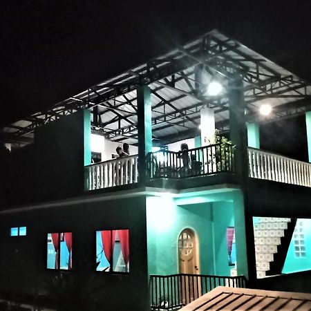 Smallfry'S Beach Resort Calatrava  Eksteriør bilde