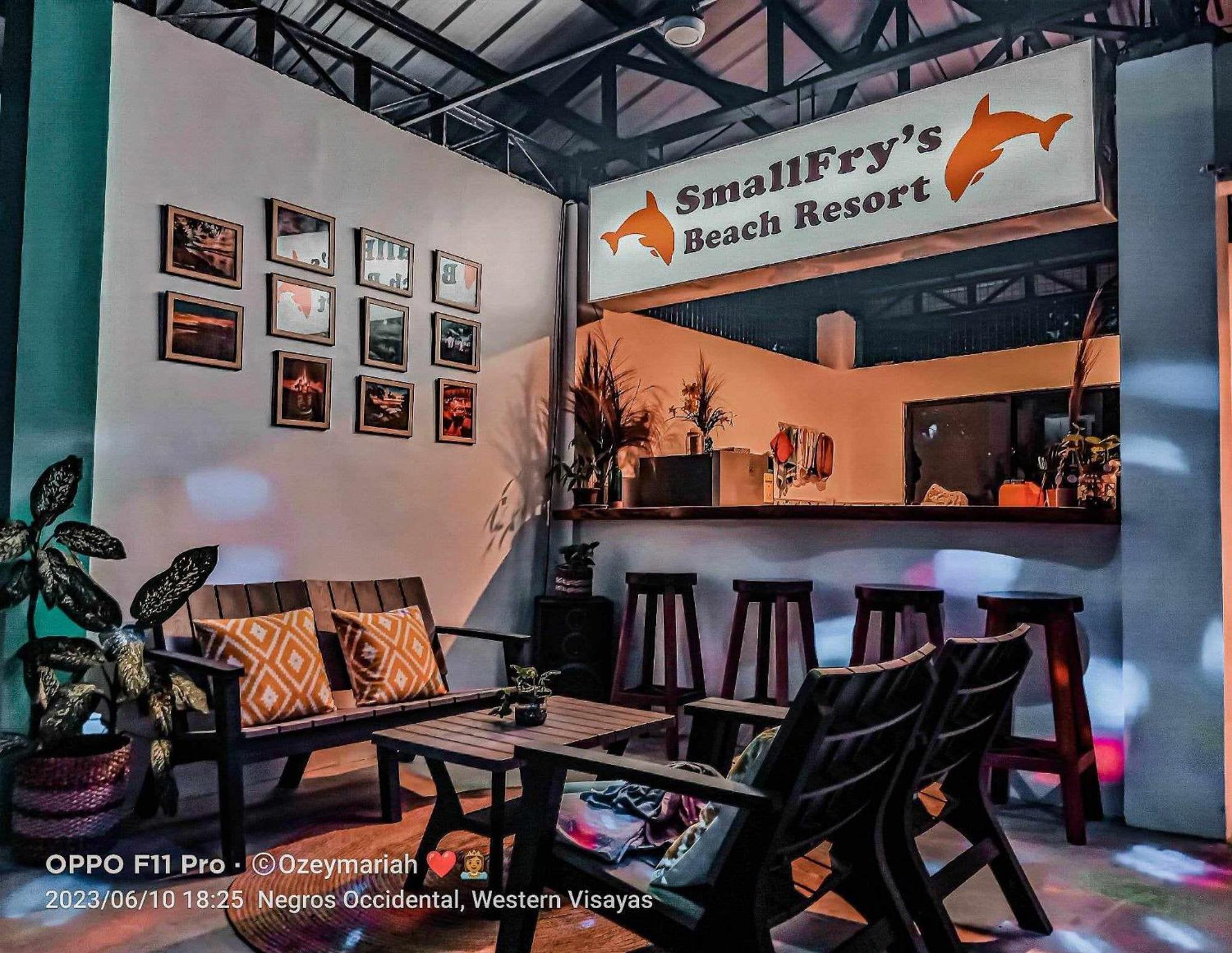 Smallfry'S Beach Resort Calatrava  Eksteriør bilde